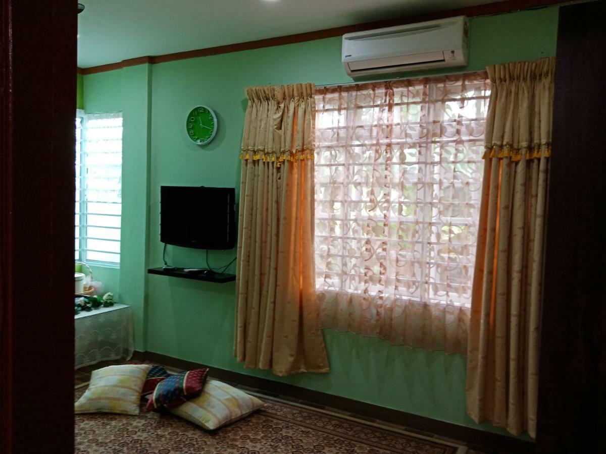 Jazepuri - Jaze 1 Apartamento Kuching Exterior foto