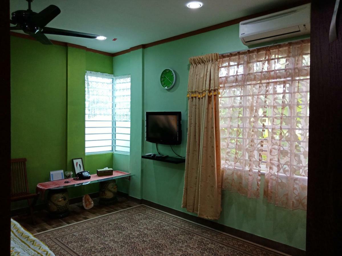 Jazepuri - Jaze 1 Apartamento Kuching Exterior foto