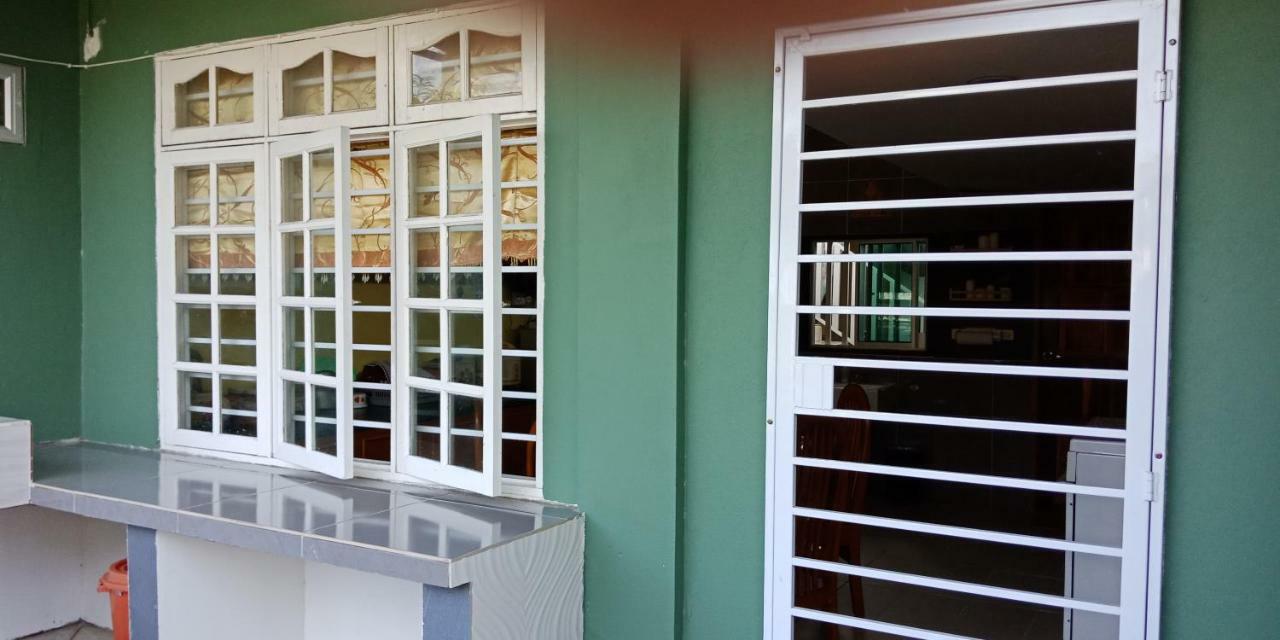 Jazepuri - Jaze 1 Apartamento Kuching Exterior foto